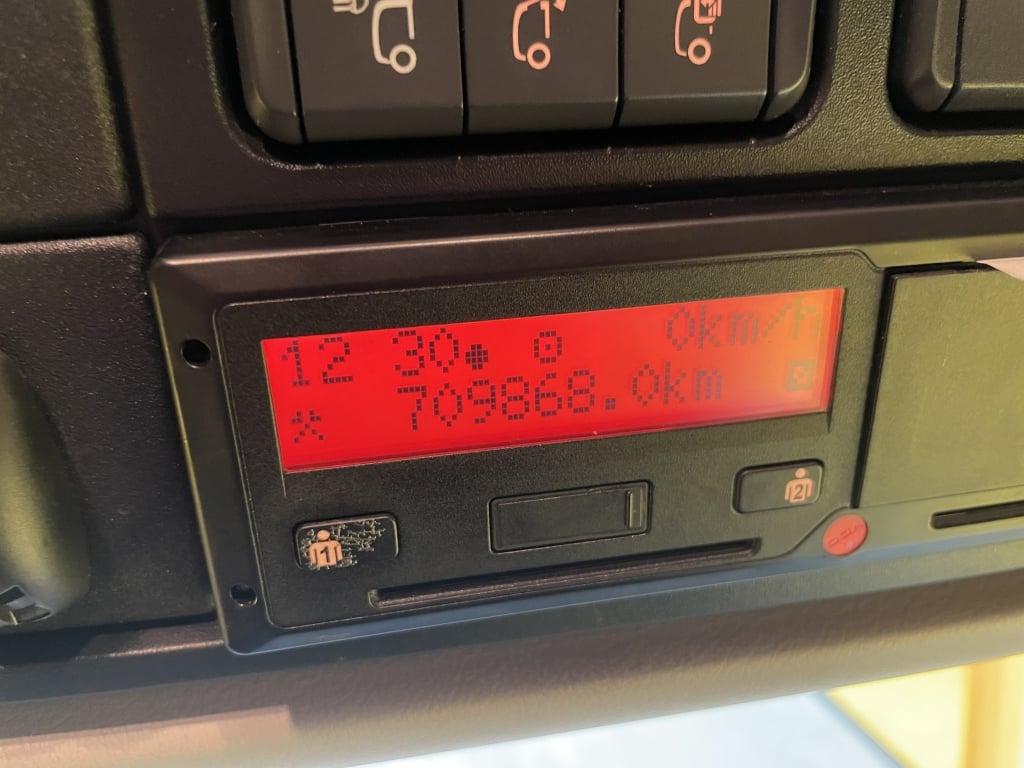 DAF XF106 530 SUPERSPACE *EURO 6* 6X2 TRACTOR UNIT – 2018 – YX18 OSV