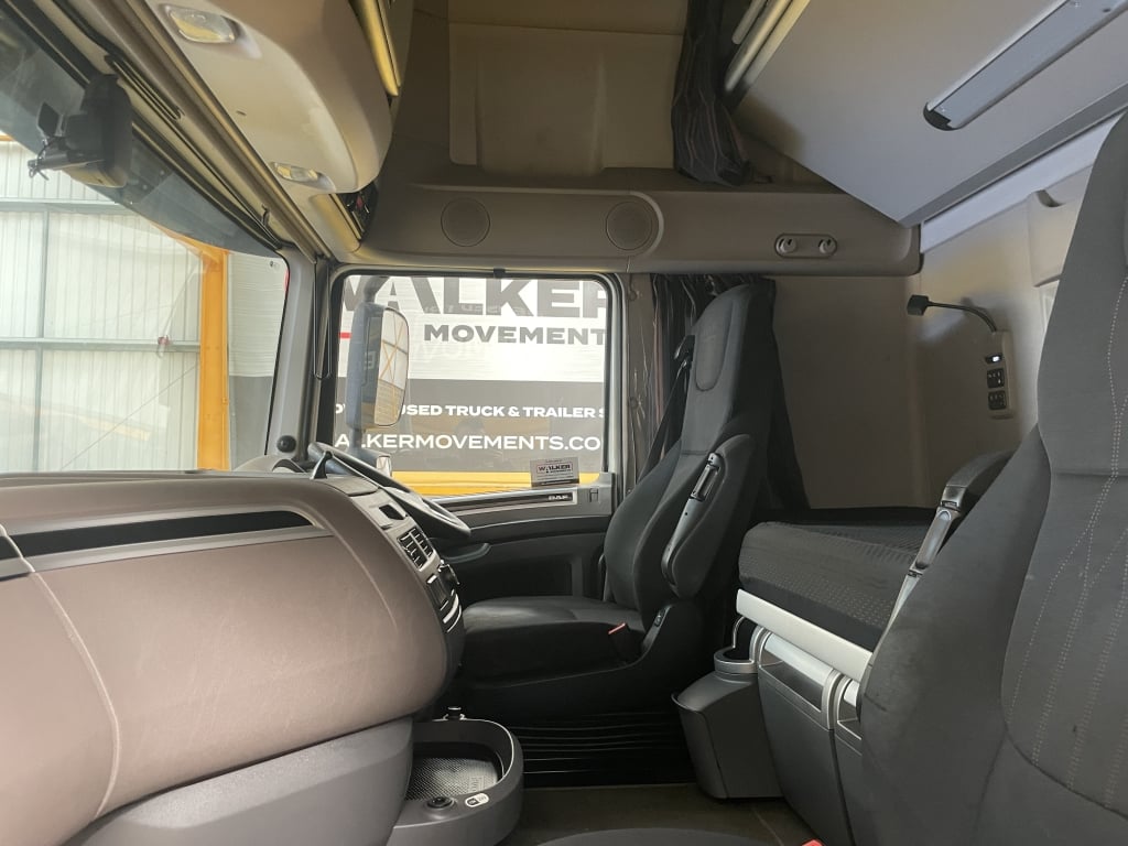 DAF XF106 530 SUPERSPACE *EURO 6* 6X2 TRACTOR UNIT – 2018 – YX18 OSY