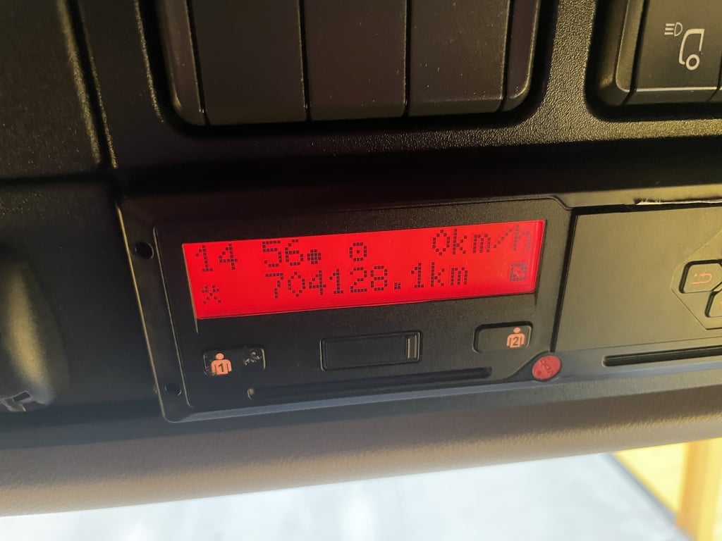 DAF XF106 530 SUPERSPACE *EURO 6* 6X2 TRACTOR UNIT – 2018 – YX18 OSY