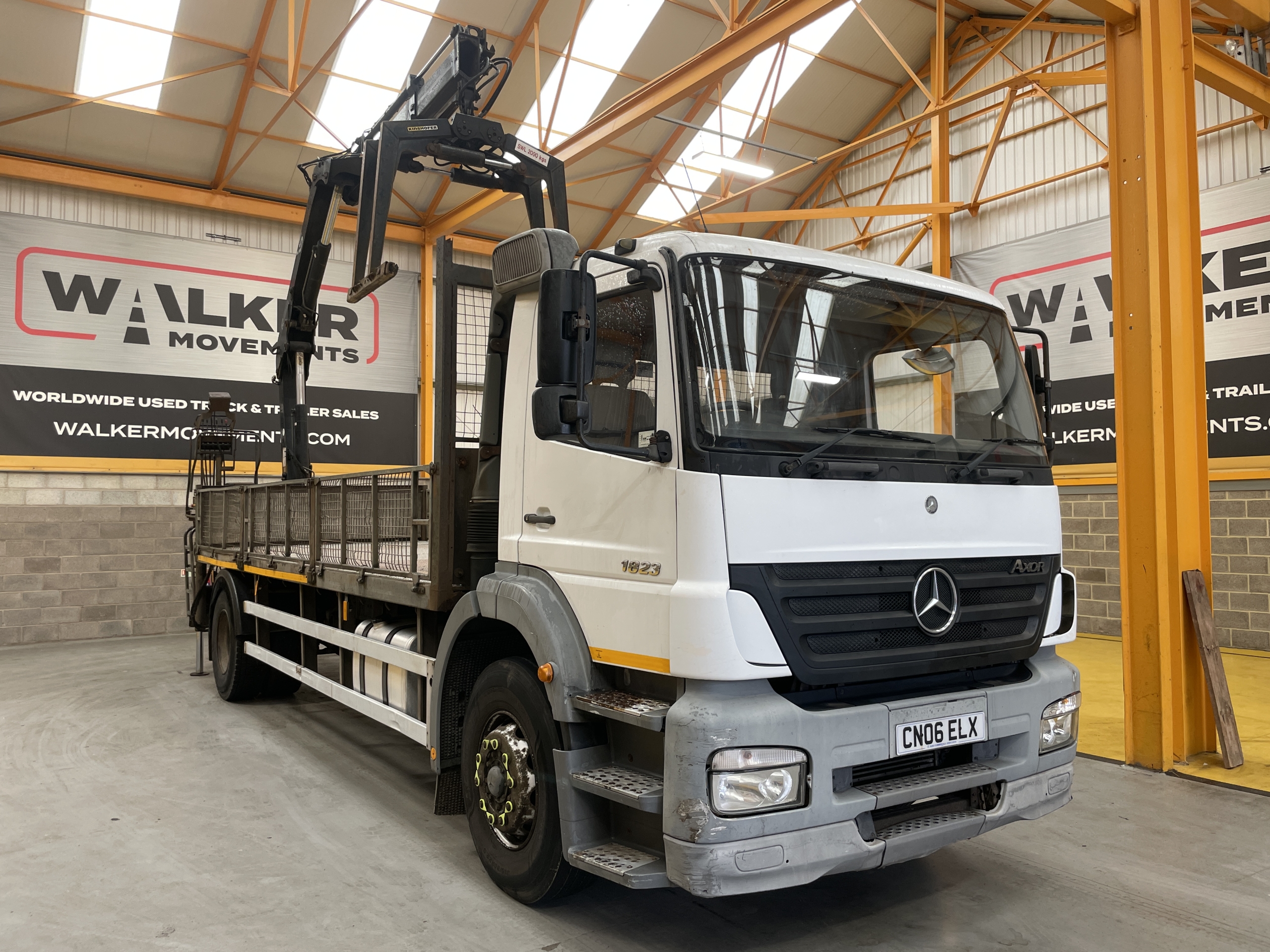 MERCEDES BENZ AXOR 1823 4X2, 18 TONNE BRICK GRAB - 2006 - CN06 ELX ...