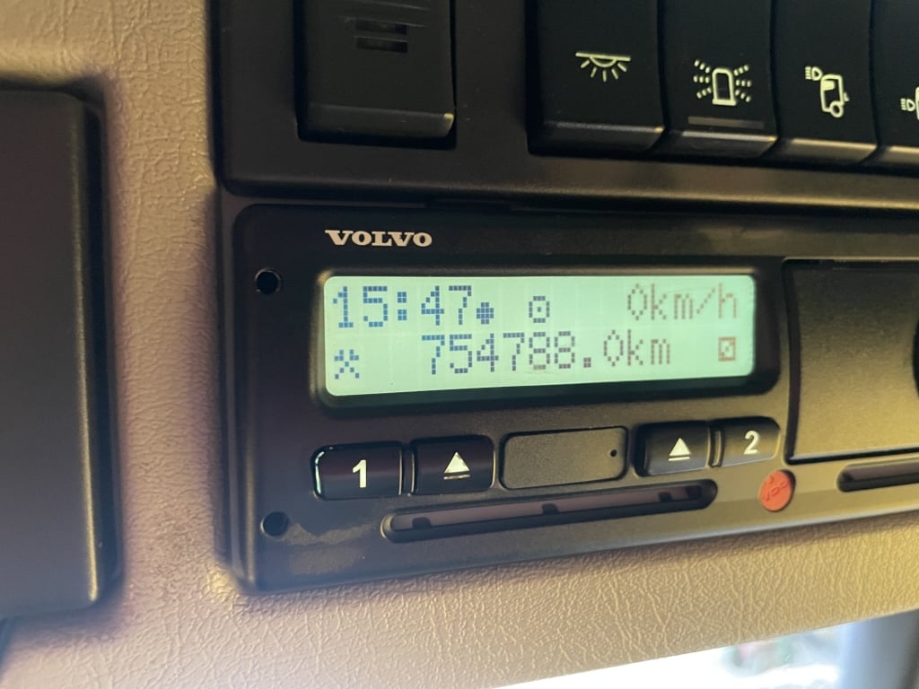 VOLVO FM 410 *EURO 6* 8x4 BENNE BASCULANTE ISOLÉE EN ALUMINIUM – 2016 – FE66 YXX