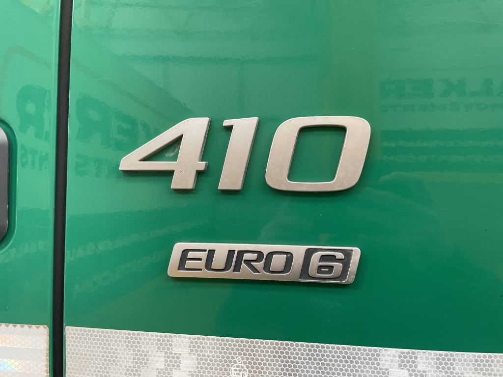 VOLVO FM 410 *EURO 6* 8x4 BENNE BASCULANTE ISOLÉE EN ALUMINIUM – 2016 – FE66 YXX