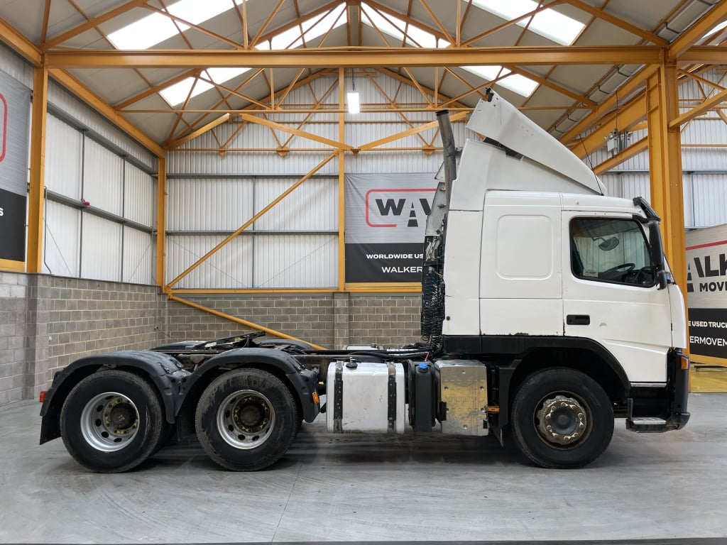 VOLVO FM 440 GLOBETROTTER EURO 5, 6X4 TRACTOR UNIT – 2009 – KV09 WRR