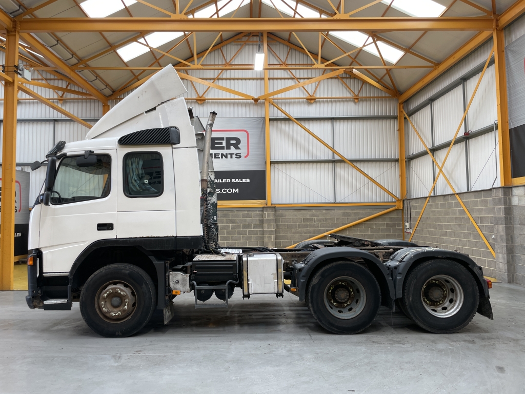 VOLVO FM 440 GLOBETROTTER EURO 5, 6X4 TRACTOR UNIT – 2009 – KV09 WRR