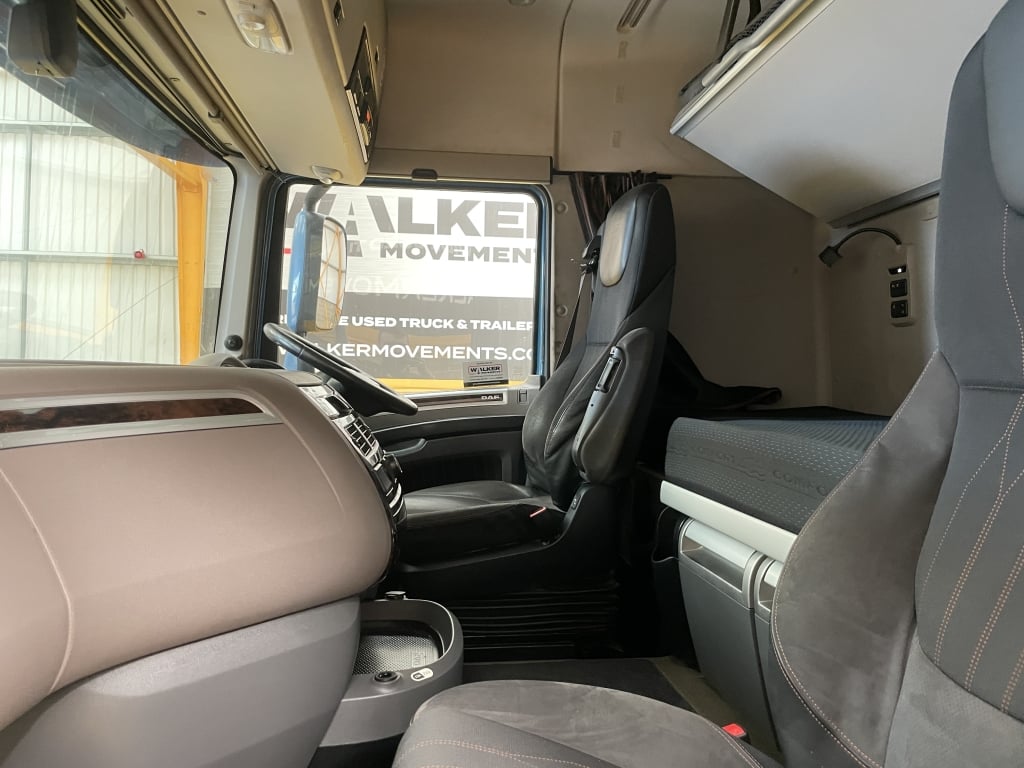 Tracteur routier DAF XF106 530 *EURO 6* à cabine Space 6x2 avec essieu traîné – 2019 – SW68 LVR