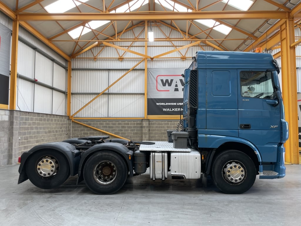 Tracteur routier DAF XF106 530 *EURO 6* à cabine Space 6x2 avec essieu traîné – 2019 – SW68 LVR