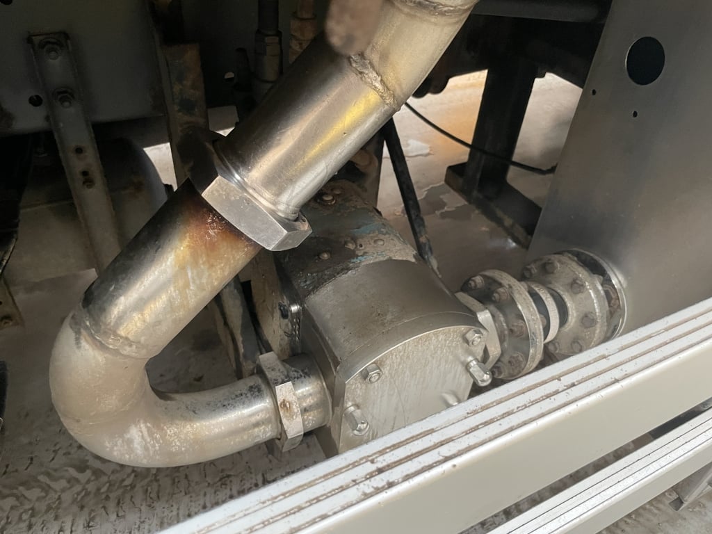 DAF CF410 *EURO 6*, 6x2, remorque à timon, plateau à ridelles, équipée de citernes à mélasse – 2019 – T23 DBG
