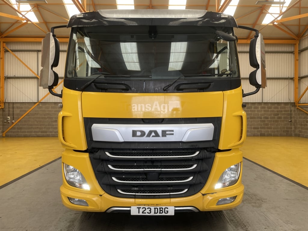 DAF CF410 *EURO 6*, 6x2, remorque à timon, plateau à ridelles, équipée de citernes à mélasse – 2019 – T23 DBG
