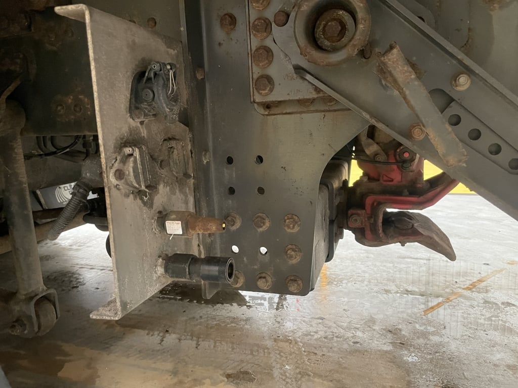 DAF CF410 *EURO 6*, 6x2, remorque à timon, plateau à ridelles, équipée de citernes à mélasse – 2019 – T23 DBG