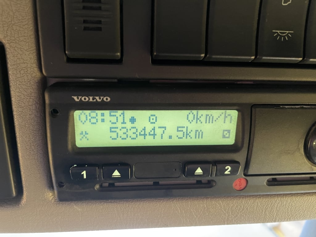 VOLVO FM 370 *EURO 6* 8X4 ALUMINIUM INSULATED TIPPER – 2015 – CP15 DAY