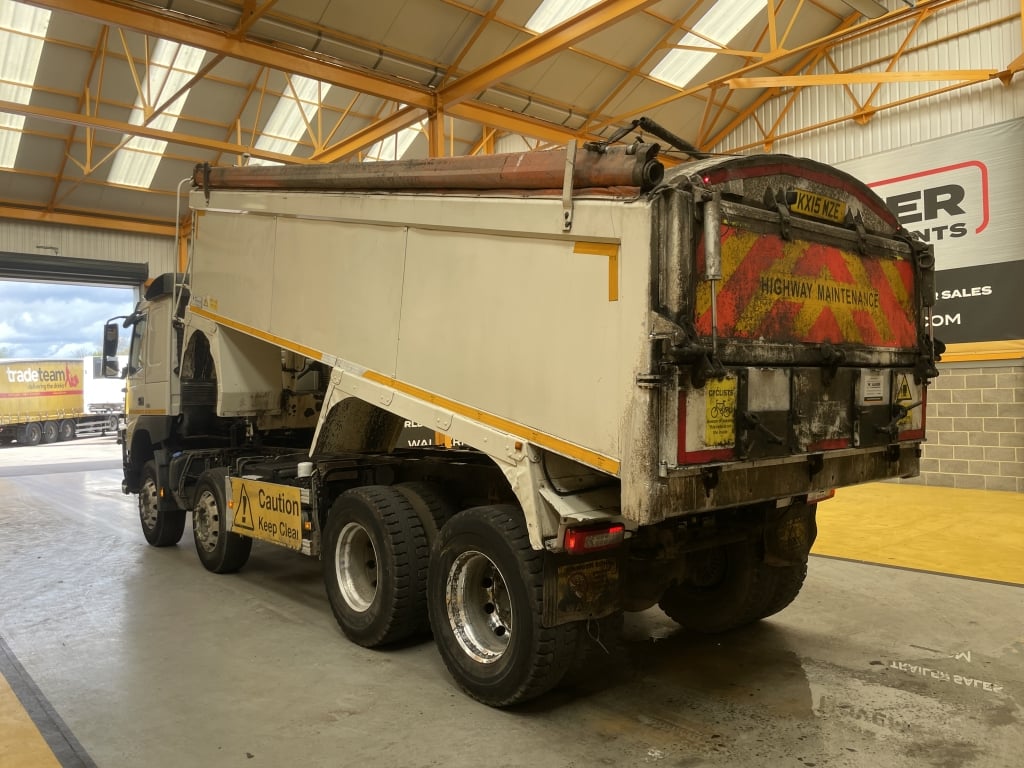 VOLVO FM 370 *EURO 6* 8X4 ALUMINIUM INSULATED TIPPER – 2015 – KX15 MZE