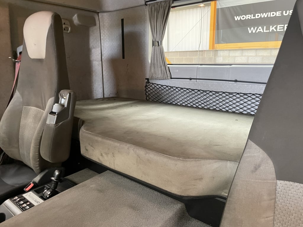 Tracteur Renault Premium Alliance Euro 5, 4x2 – 2013 – LT63 UCM