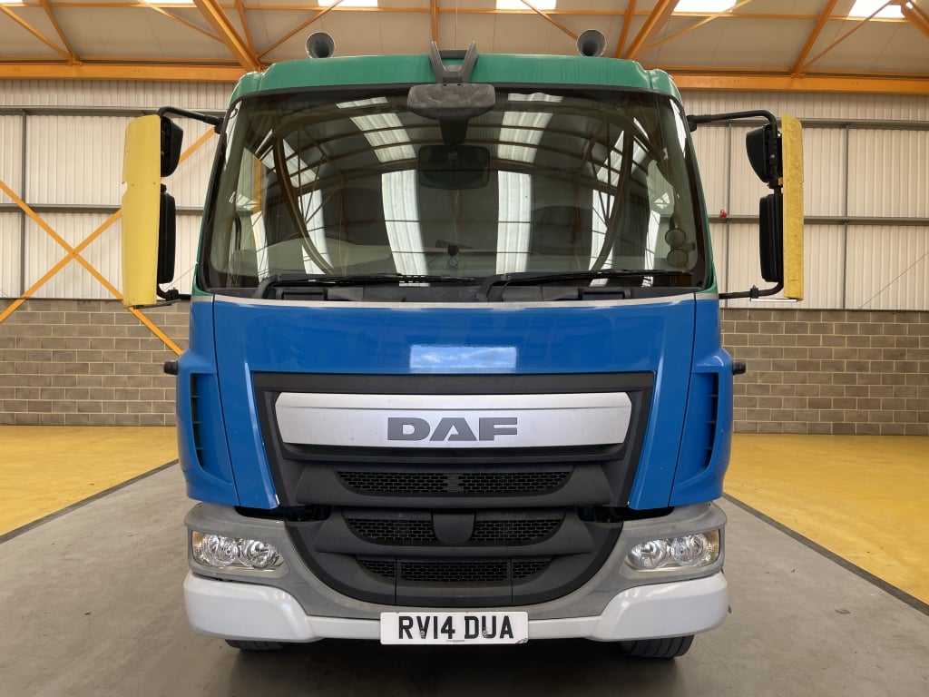 DAF LF220 *EURO 6*, 4x2, benne basculante de 18 tonnes – 2014 – RV14 DUA