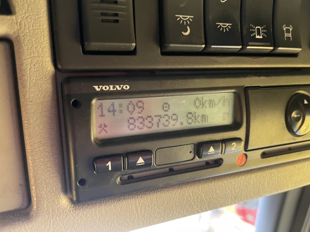VOLVO FM 450 *EURO 6* 8x4 BENNE BASCULANTE ISOLÉE EN ALUMINIUM – 2016 – SF65 VJB