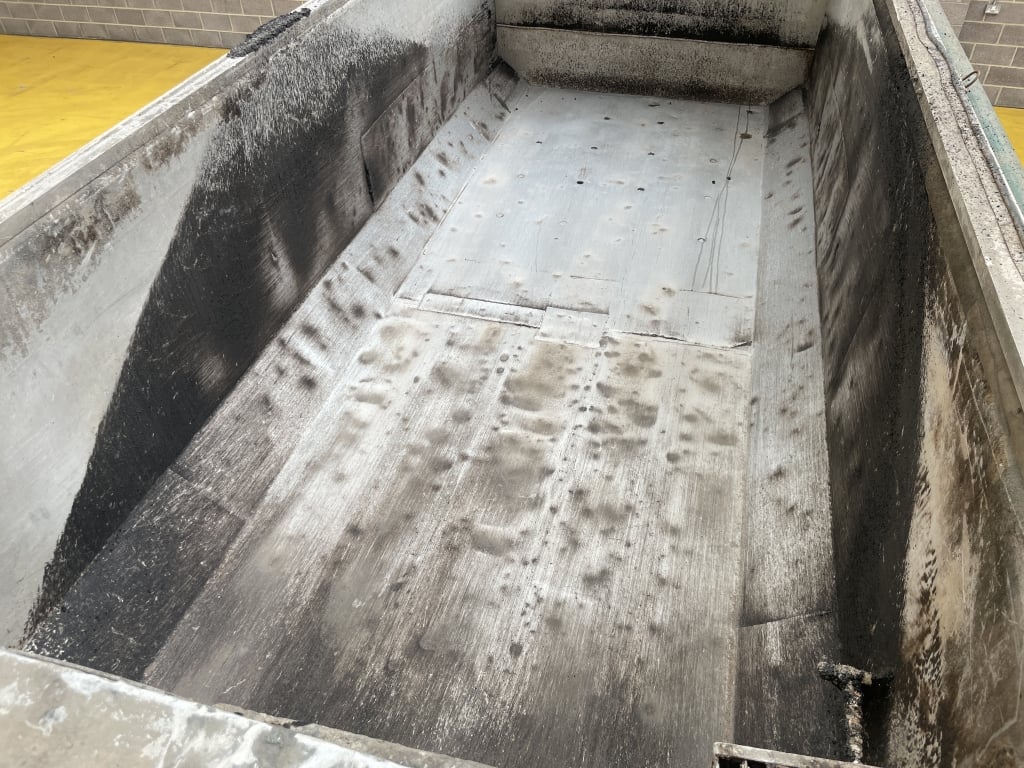 VOLVO FM 450 *EURO 6* 8x4 BENNE BASCULANTE ISOLÉE EN ALUMINIUM – 2016 – SF65 VJB