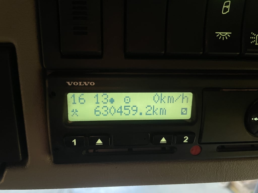 VOLVO FM 370 *EURO 6*, 8X4 STEEL TIPPER – 2016 – AR16 DAY