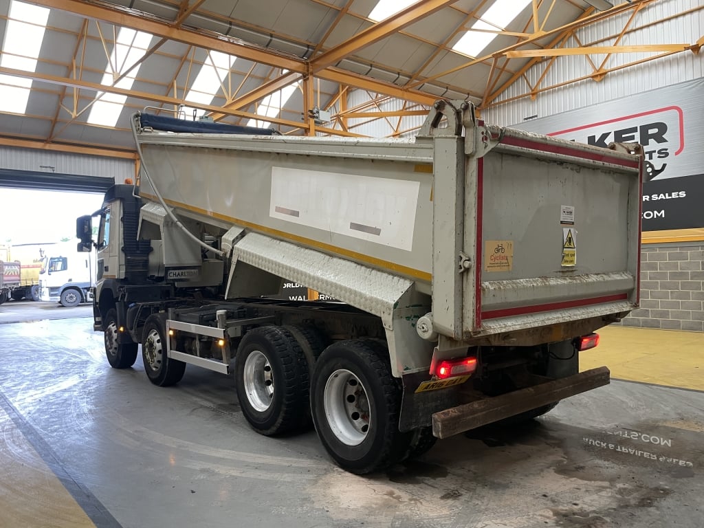 VOLVO FM 370 *EURO 6*, 8X4 STEEL TIPPER – 2016 – AR16 DAY