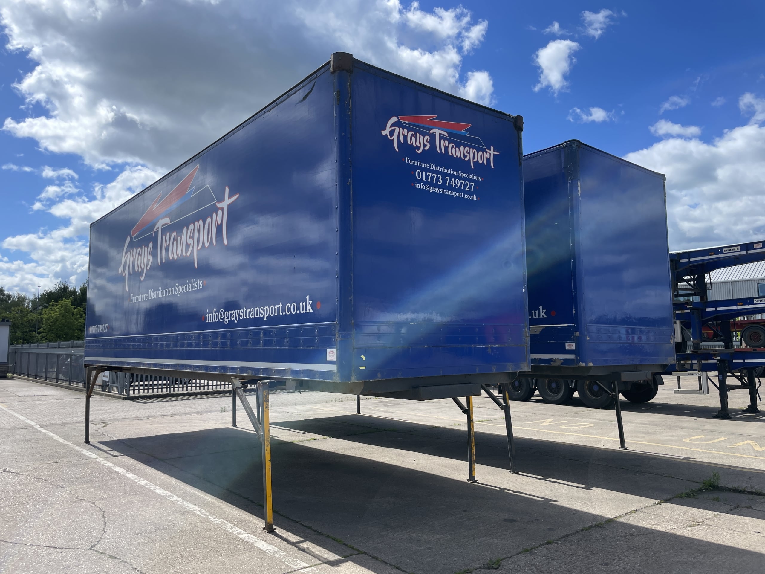 Image Box Body 30 FT DEMOUNTABLE BOX BODY - Walker Movements