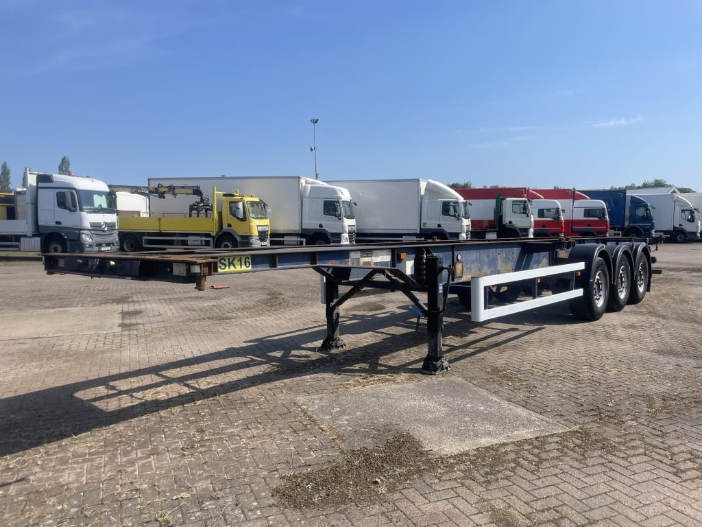 M&G 40FT FIXED SKELETAL TRAILER – 2001 – C069286