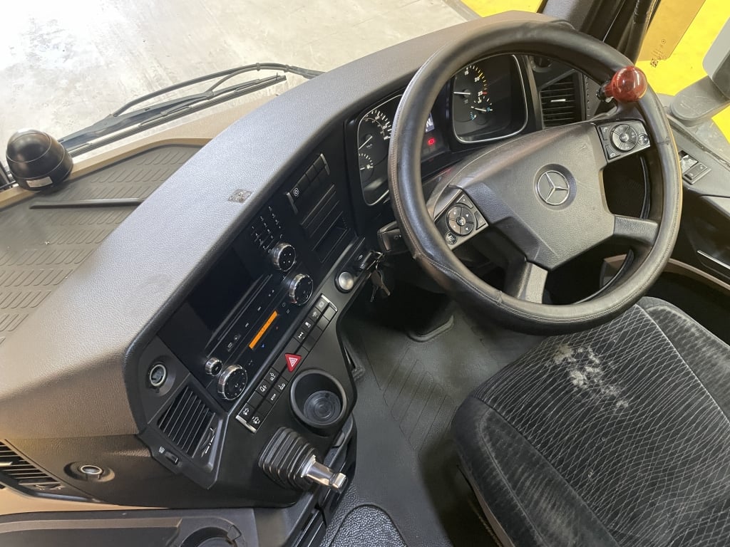 MERCEDES ACTROS 2551 GIGASPACE *EURO 6* 6X2 TRACTOR UNIT – 2014 – GN64 SVT