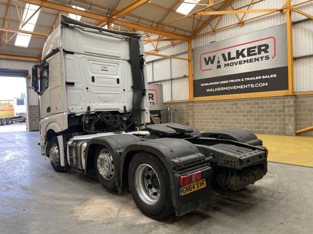 MERCEDES ACTROS 2551 GIGASPACE *EURO 6* 6X2 TRACTOR UNIT – 2014 – GN64 SVT