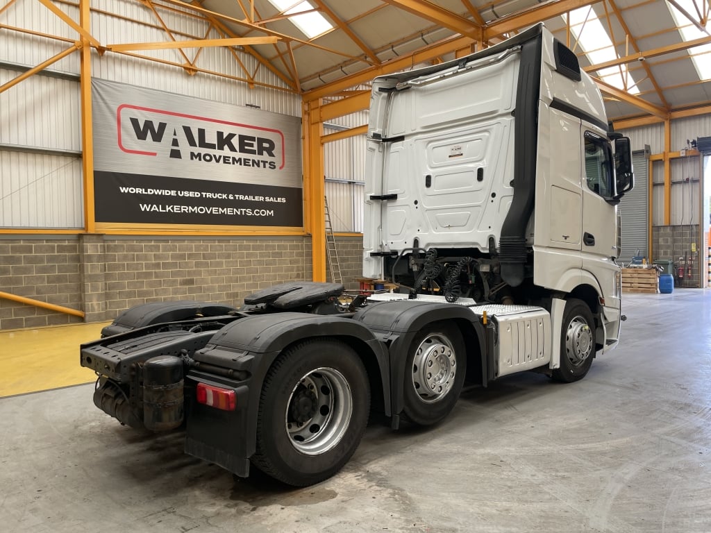 MERCEDES ACTROS 2551 GIGASPACE *EURO 6* 6X2 TRACTOR UNIT – 2014 – GN64 SVT