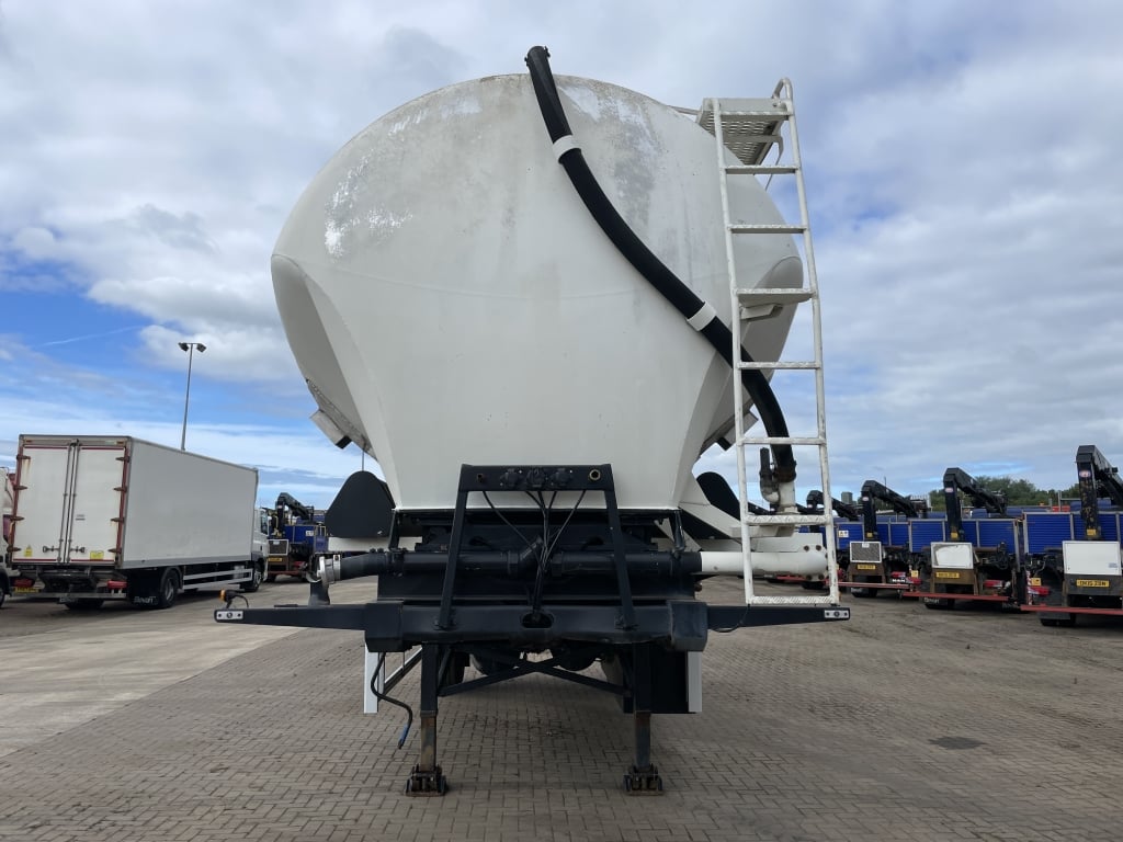 SPITZER LITRE SINGLE AXLE CEMENT TANKER/BLOWER TRAILER – 2006 – C441576