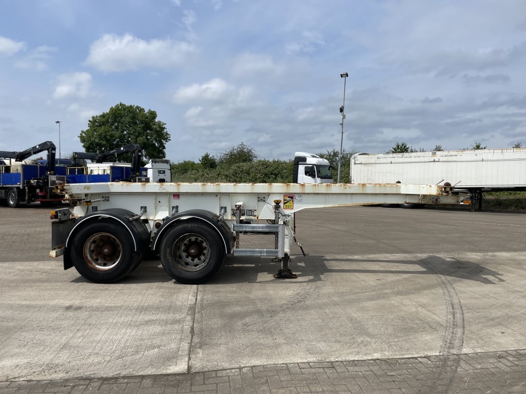 ROBUSTE KAISER TANDEM AXLE 20FT TIPPING SKELETAL TRAILER – 2005 – C631822