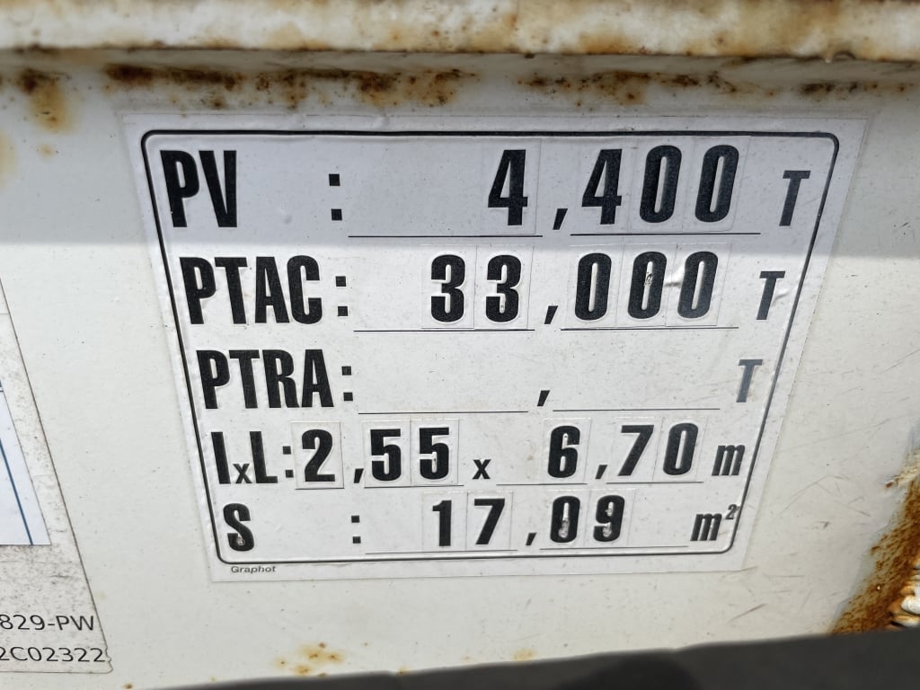 ROBUSTE KAISER TANDEM AXLE 20FT TIPPING SKELETAL TRAILER – 2004 – C631823