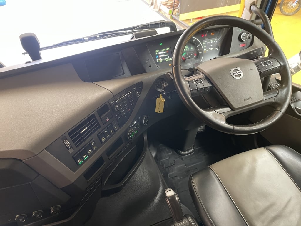 VOLVO FH 460 VERSION 4 GLOBETROTTER *EURO 6* 6X2 TAG AXLE TRACTOR UNIT – 2020 – DA20 ATS