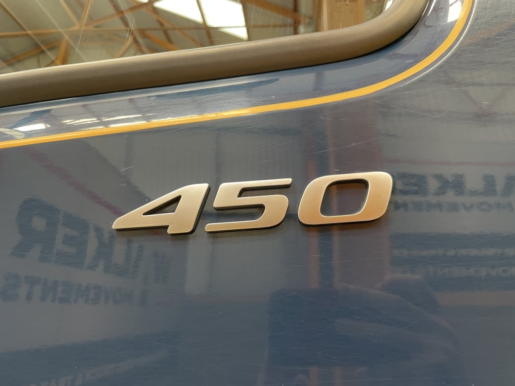 DAF CF450 8X2 TRIDEM BENNE BASCULANTE/SOUFFLEUSE EN ALUMINIUM POUR MARCHANDISES EN VRAC – 2018 – DN68 URW