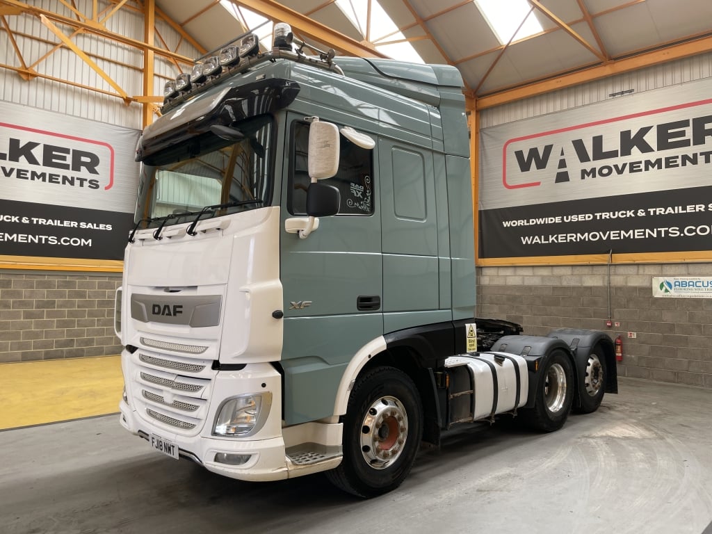 DAF XF480 *EURO 6* CABINE SPACE, TRACTEUR ROULANT 6X2 À ESSIEU SUIVANT – 2018 – FJ18, NEUF SOUS EMBALLAGE D'ORIGINE