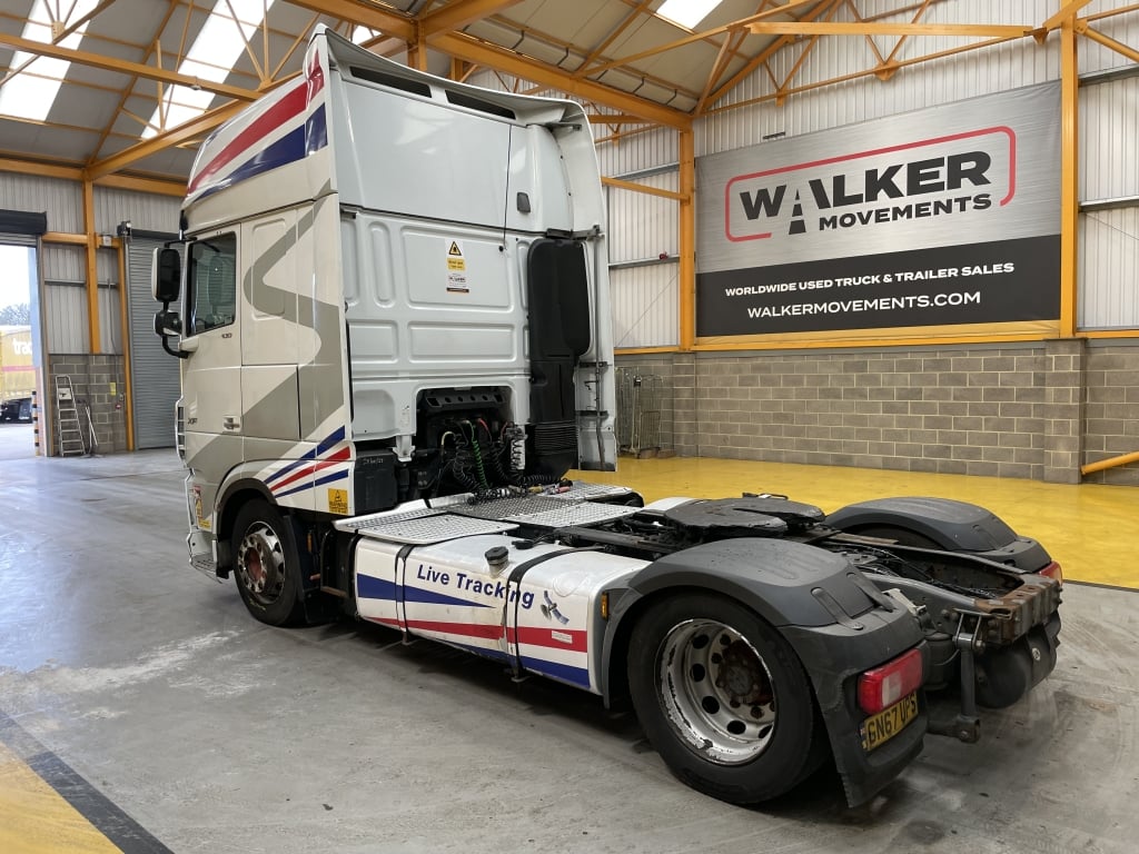 DAF XF106 530 LEFT HAND DRIVE *EURO 6* SUPER SPACE CAB LOW RIDE 4X2 TRACTOR UNIT – 2017 – GN67 UPS