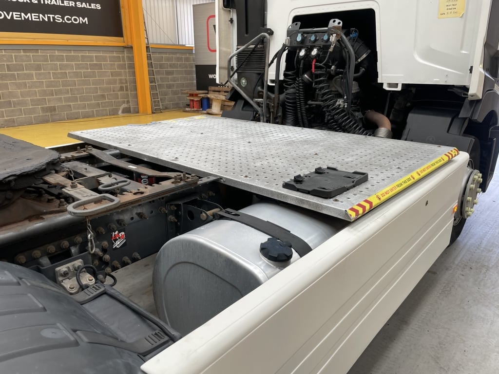 RENAULT T460 CABINE DE JOUR *EURO 6* TRACTEUR 4X2 – 2018 – 68 KM HXN