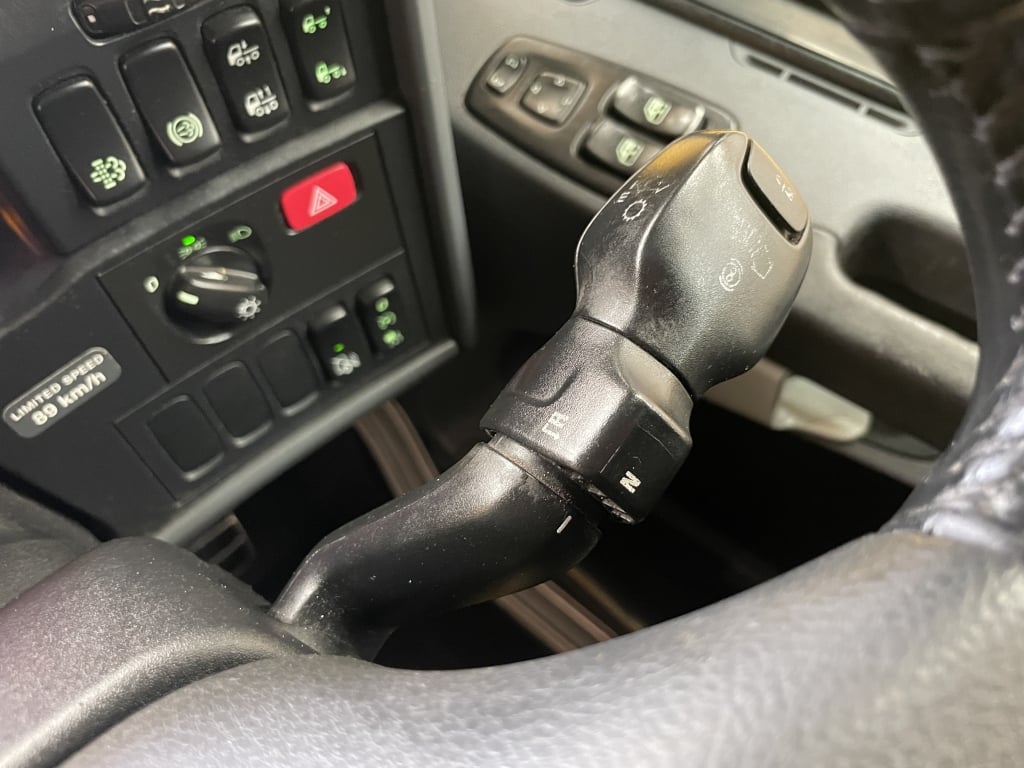 SCANIA R520 V8 *EURO 6* TOPLINE 6X2 TRACTOR UNIT – 2017 – MM66 LCN