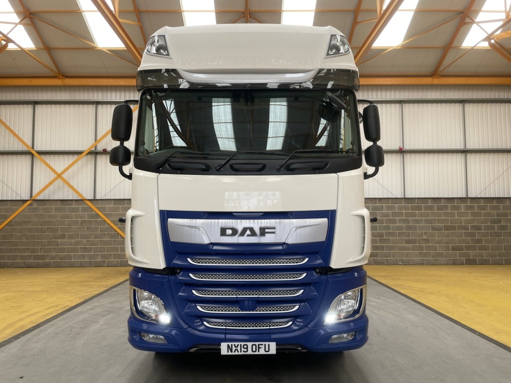 DAF XF106 530 *EURO 6* SUPER SPACE, 6X2 TAG AXLE TRACTOR UNIT – 2019 – NX19 OFU