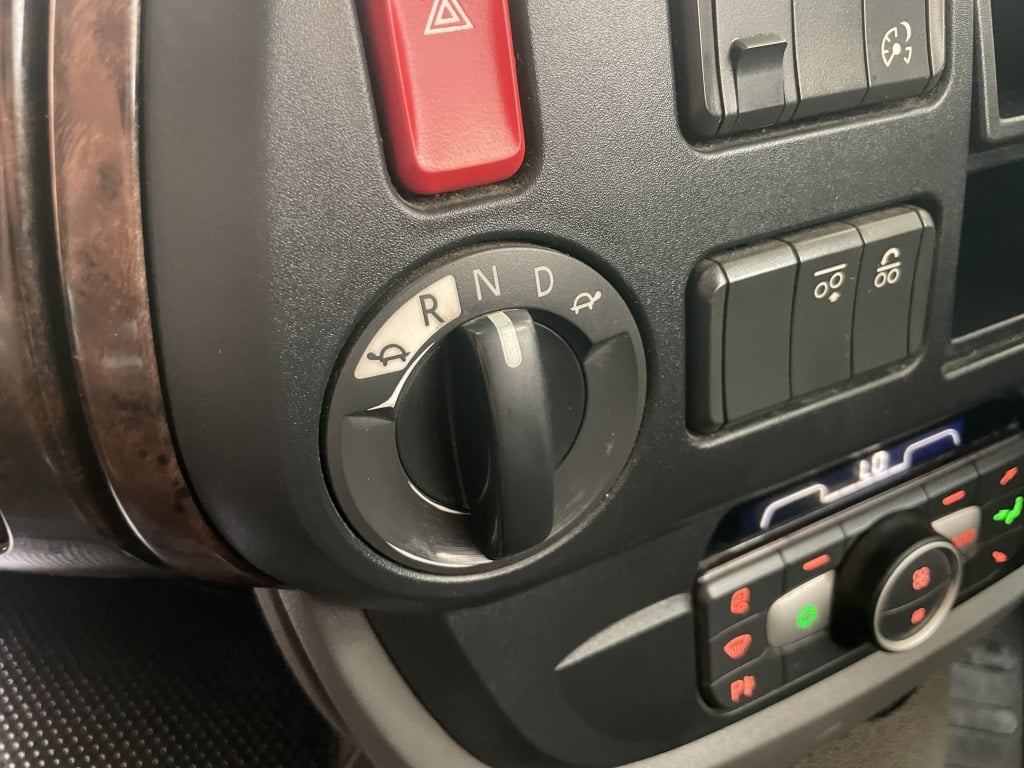 DAF XF106 480 SPACE CAB *EURO 6* 6X2 TRACTOR UNIT – 2019 – WJ19 FPE