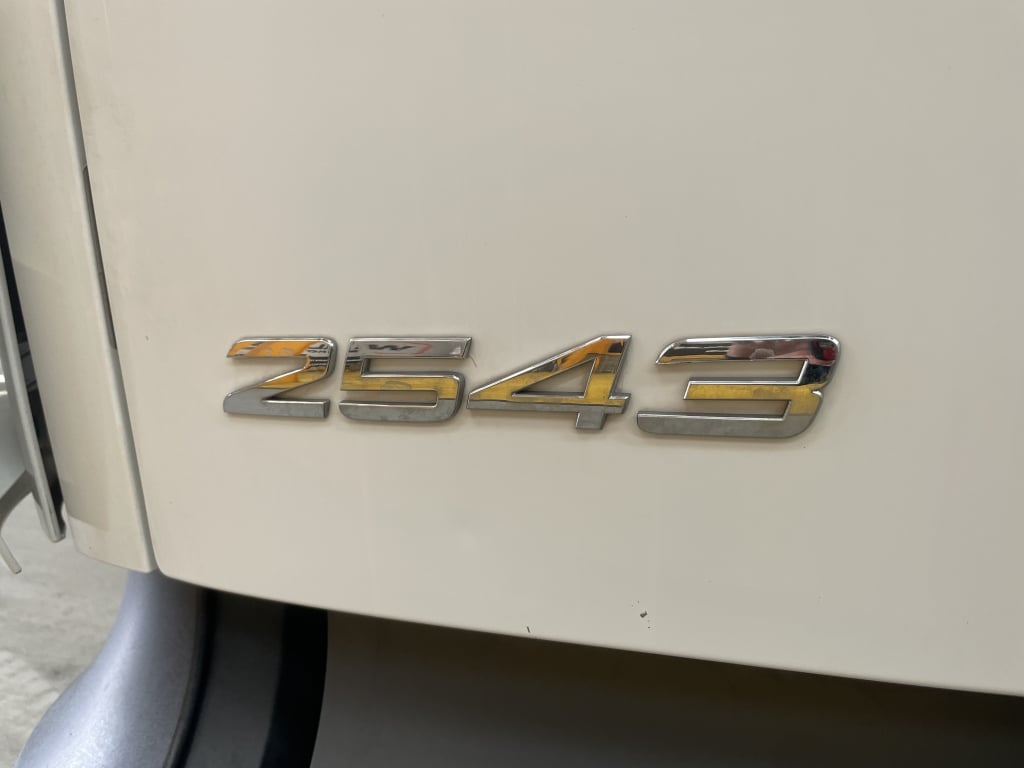 MERCEDES ACTROS 2543 *EURO 6* 6X2 TRACTOR UNIT – 2017 – YA17 NFH