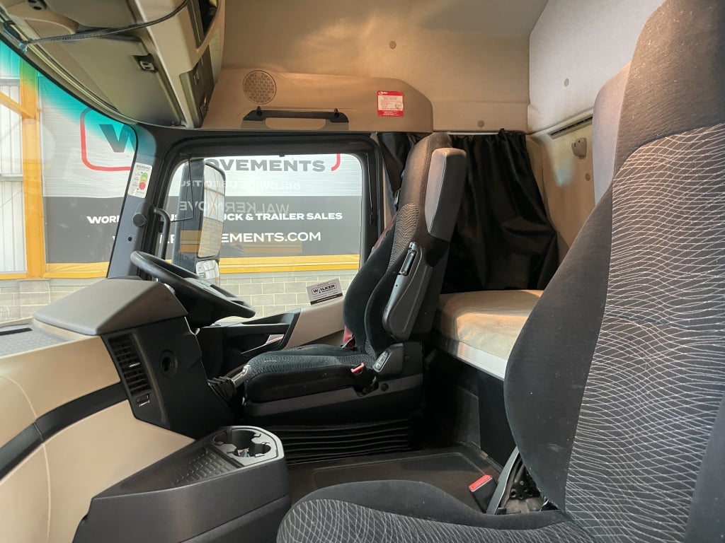 MERCEDES ACTROS 2543 *EURO 6* 6X2 TRACTOR UNIT – 2017 – YA17 NFH