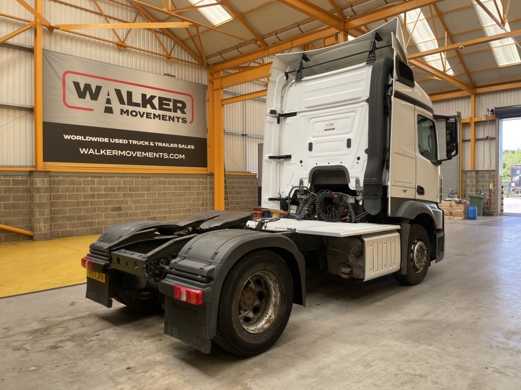 MERCEDES ACTROS 1843 STREAMSPACE *EURO 6* 4X2 TRACTOR UNIT – 2017 – YT17 JFN