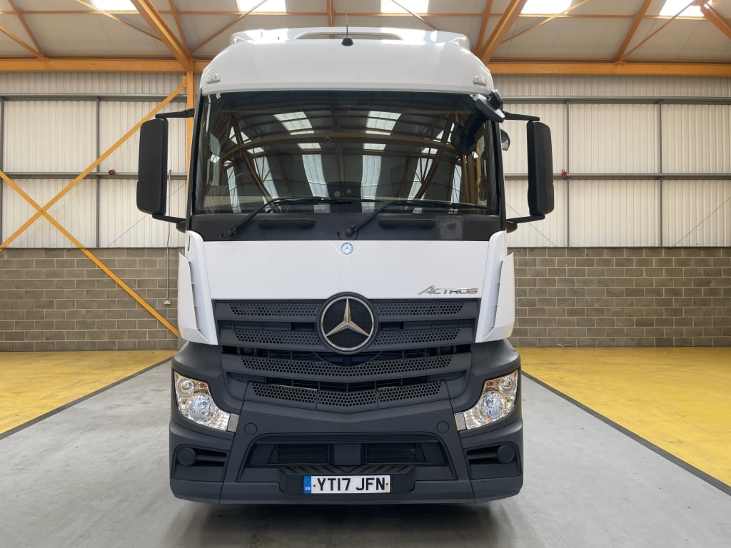 MERCEDES ACTROS 1843 STREAMSPACE *EURO 6* 4X2 TRACTOR UNIT – 2017 – YT17 JFN