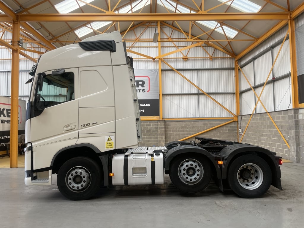 VOLVO FH 500 *EURO 6* GLOBETROTTER 6X2 TRACTOR UNIT – 2017 – AU67 HZG