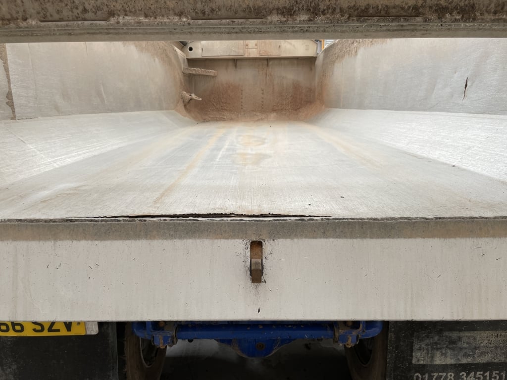 VOLVO FM 410 *EURO 6* 8X4 ALUMINIUM INSULATED TIPPER – 2016 – AY66 SZV