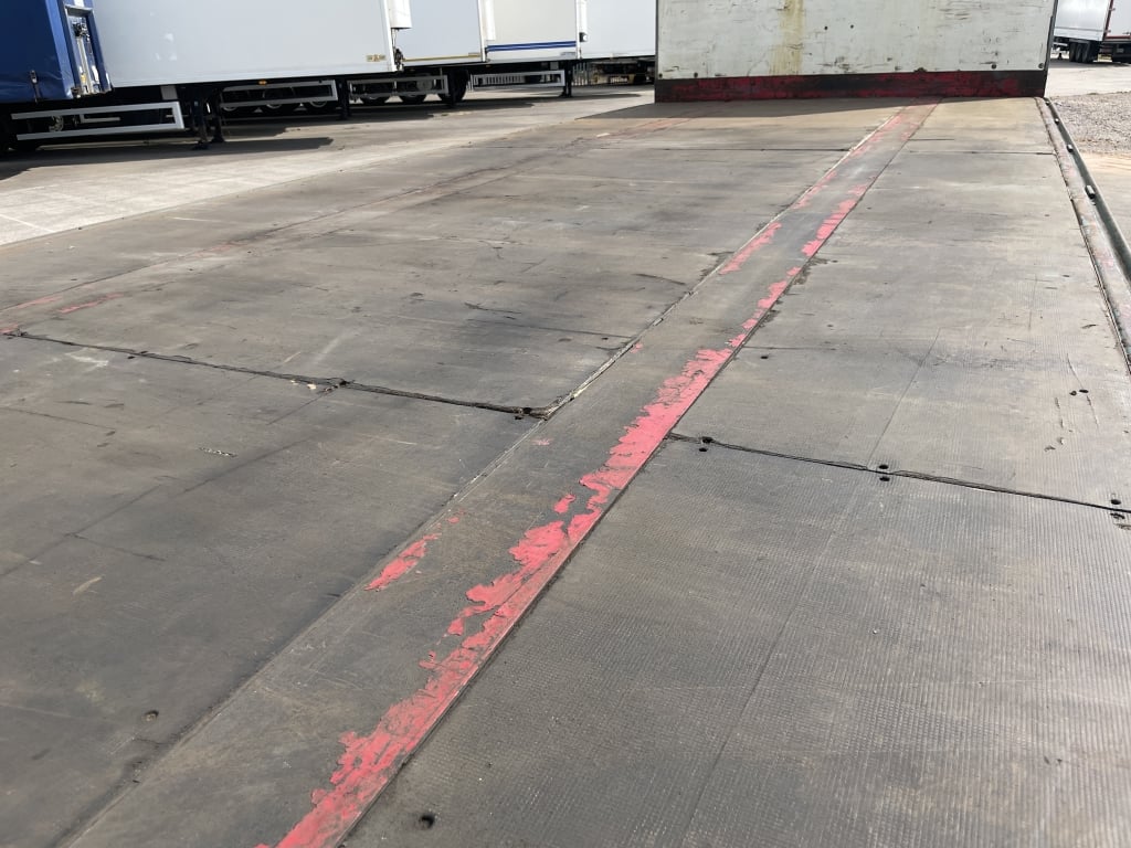 SDC 45FT FLATBED TRAILER – 2012 – C328333