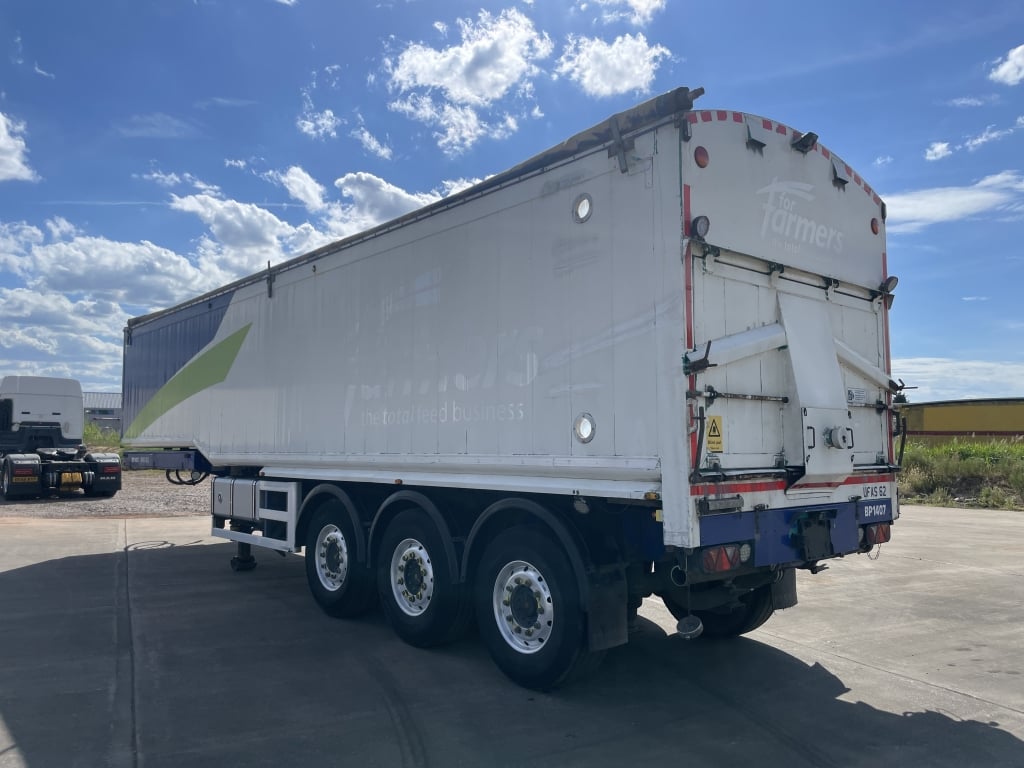 MULDOON ALUMINIMUM BULK TIPPING/BLOWER TRAILER – 2013 – C368790