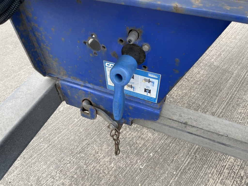 DENNISON LOCK AND GO SLIDING SKELETAL TRAILER – 2015 – C398308