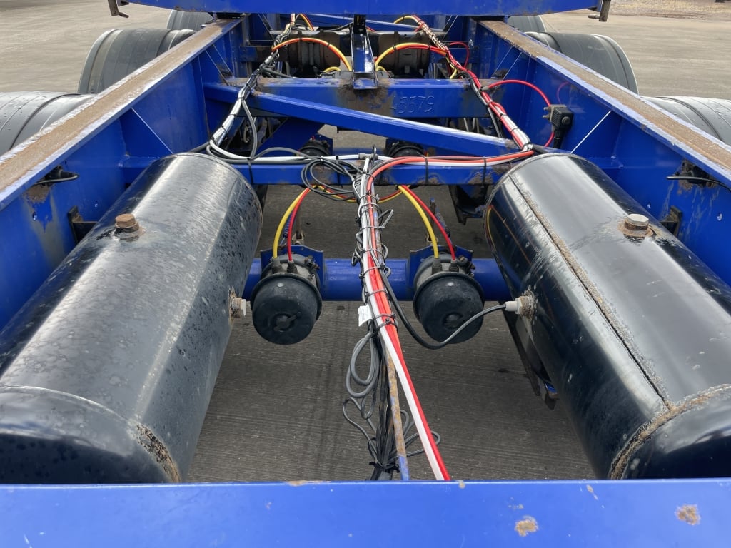 DENNISON LOCK AND GO SLIDING SKELETAL TRAILER – 2015 – C405009
