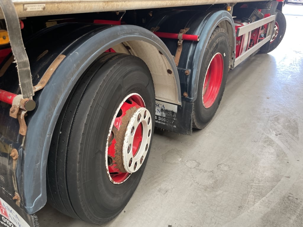 DAF CF75 310, EURO 5, 6X2, 20,000 LTR ALUMINIUM FUEL TANKER – 2013 – DA13 DAR