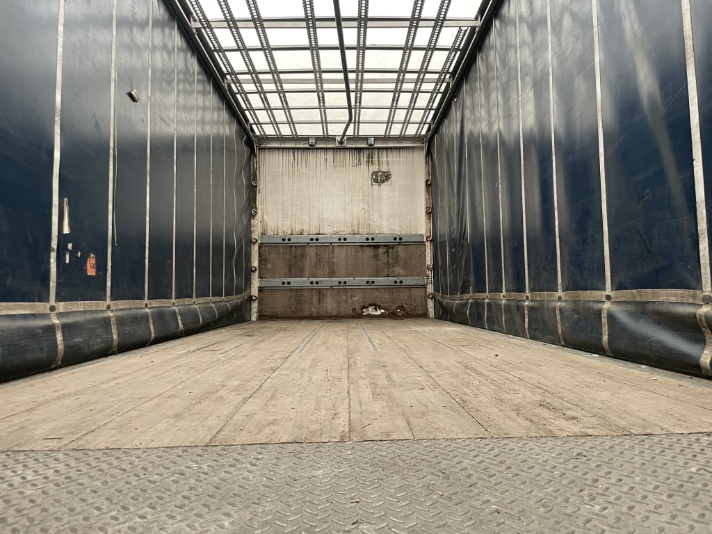 DAF CF65 EURO 5 4X2 18 TONNE CURTAINSIDER – 2013 – FP63 YCU