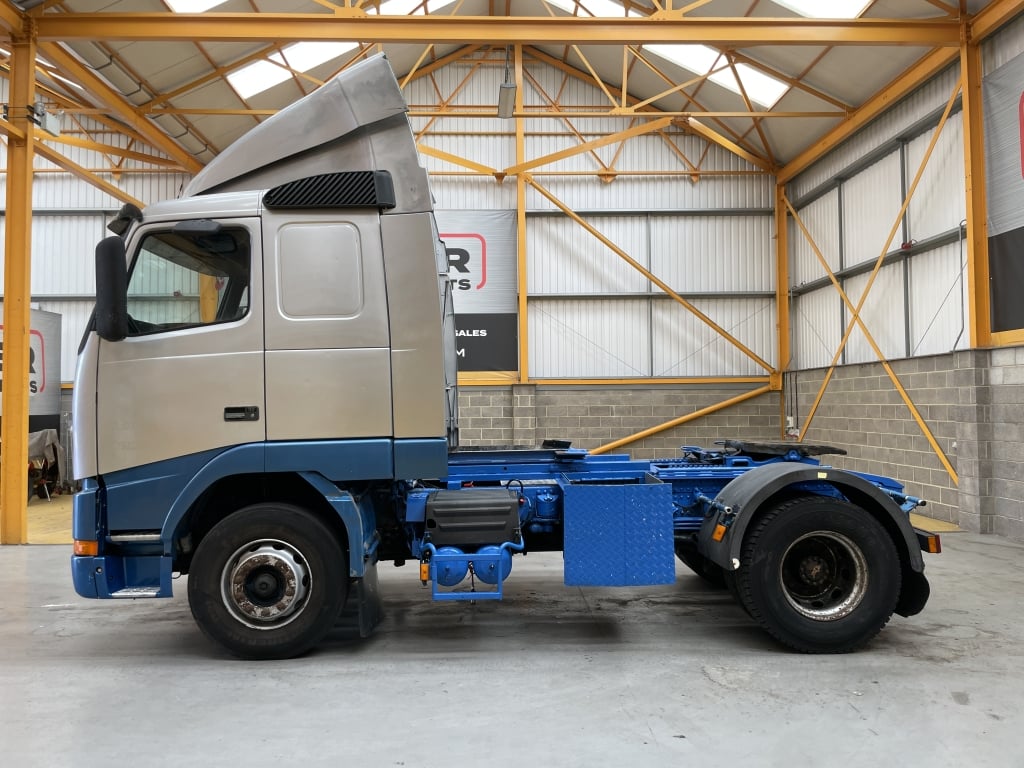VOLVO FH12 380 4X2 TRACTOR UNIT – 1994 – L238 FCG